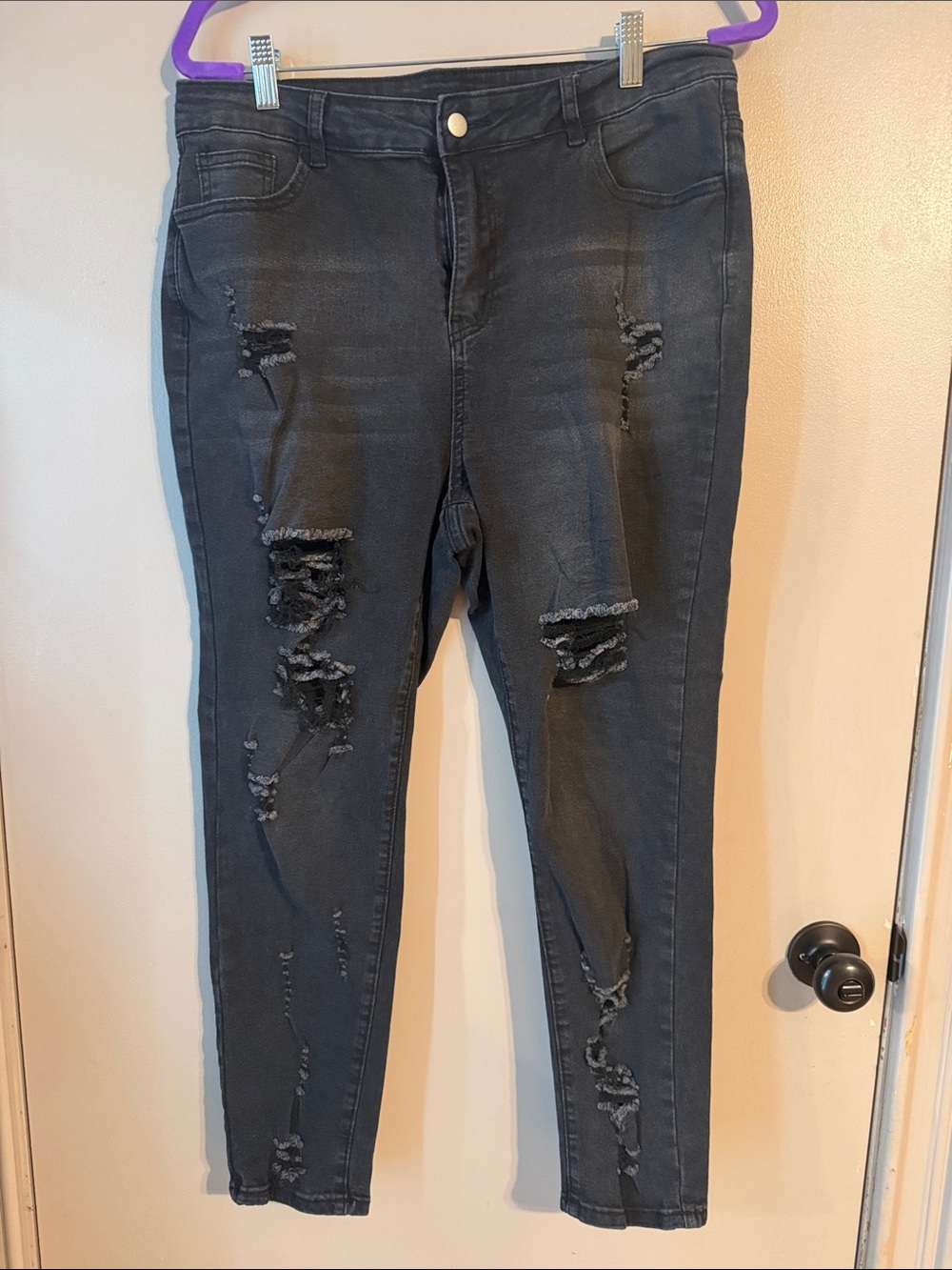 SHEIN Black Distressed Skinny Jeans